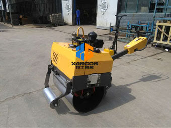 小型壓路機(jī)在路基施工中的要點(diǎn) 小型壓路機(jī)在路基施工中的要點(diǎn)