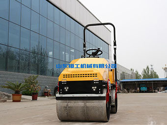 做好小型壓路機(jī)的裝配檢查工作 做好小型壓路機(jī)的裝配檢查工作