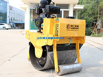 翔工小型壓路機(jī)：小身材，大力量