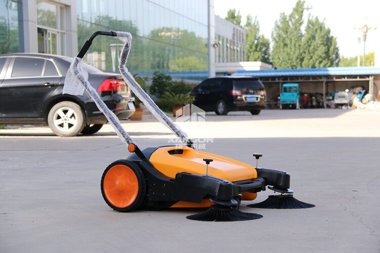 過(guò)來(lái)人：手推式掃地機(jī)這么做，比電動(dòng)掃地車(chē)都值！