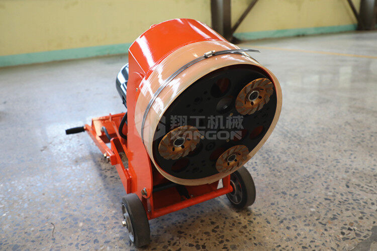 選購(gòu)地坪研磨機(jī)，除了質(zhì)量外，這一點(diǎn)也很重要