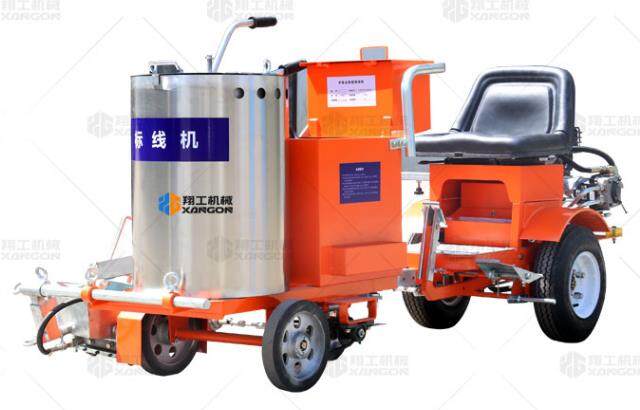 熱熔劃線機配置助力車，高施工高標(biāo)線質(zhì)量