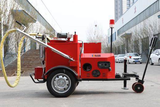 瀝青灌縫機不光看質(zhì)量，還要看品牌